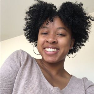 Meet your Posher, Ashley